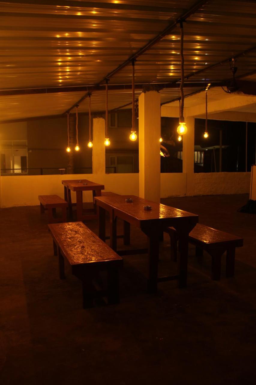 Aerostel - Backpacker'S Hostel In Goa Calangute Exteriér fotografie
